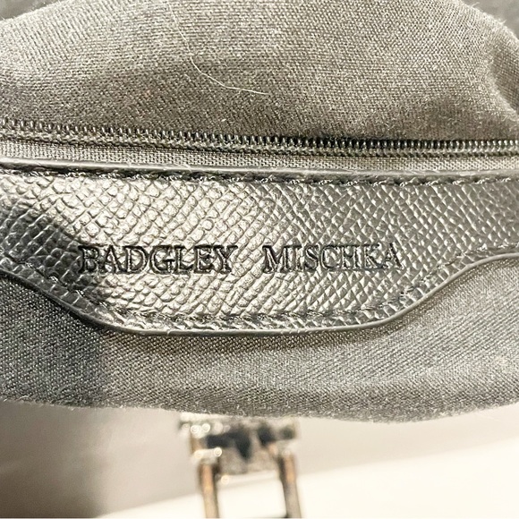 Badgley‎ Mischka Black Vegan Leather Top Handle Studded Chain Link Bag - Picture 4 of 6